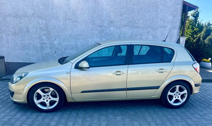 Opel Astra cena 6600 przebieg: 177000, rok produkcji 2004 z Strzelno małe 137